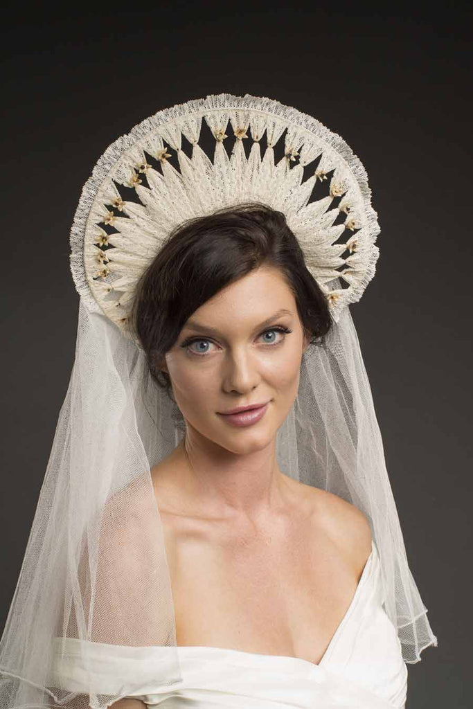 TORIANA | Victorian Vintage Wedding Veil Bridal Headpiece Antique Lace The Feathered Head TORIANA | Victorian Vintage Wedding Veil Bridal Headpiece Antique Lace The Feathered Head